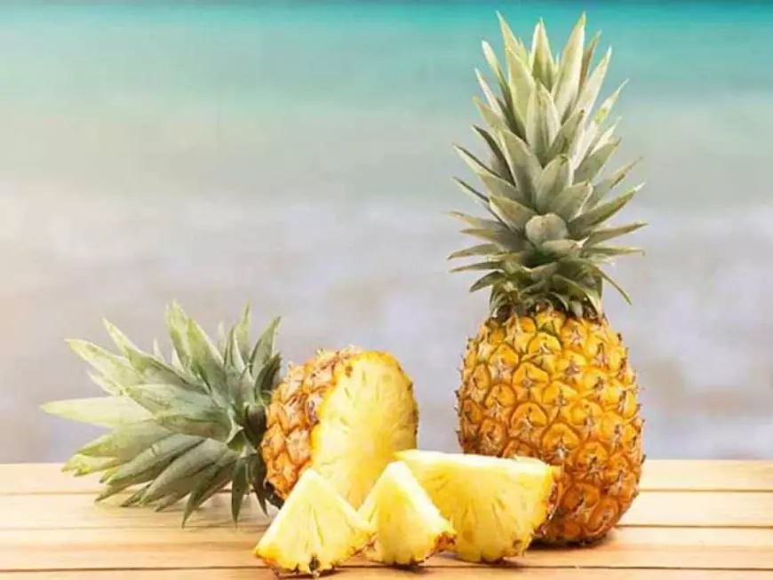 What Health Benefits Can Men Get From Pineapples?