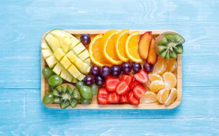 The Ultimate Guide to Fruit Trays: Delicious, Healthy, and Convenient Snacking